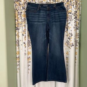 Maurices size 20 short inseam boot cut jean